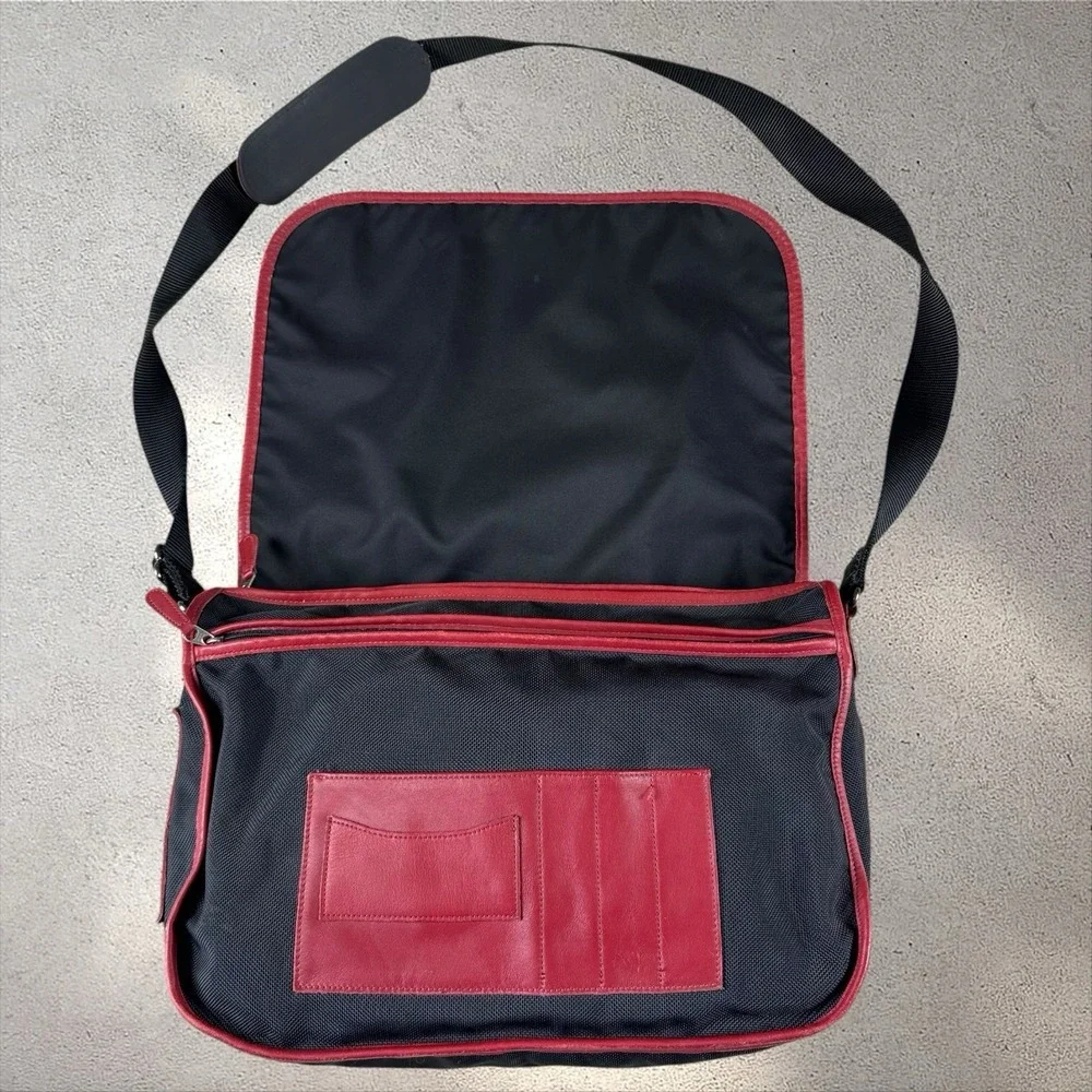 VINTAGE 1996 COACH x ATLANTA OLYMPICS Red Leather Book Messenger Bag #688